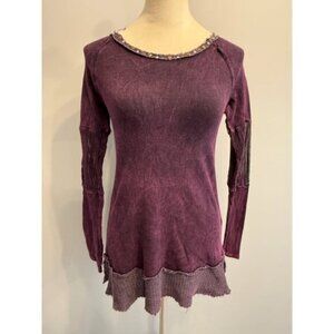 NEW T-Party women's small plum/black top